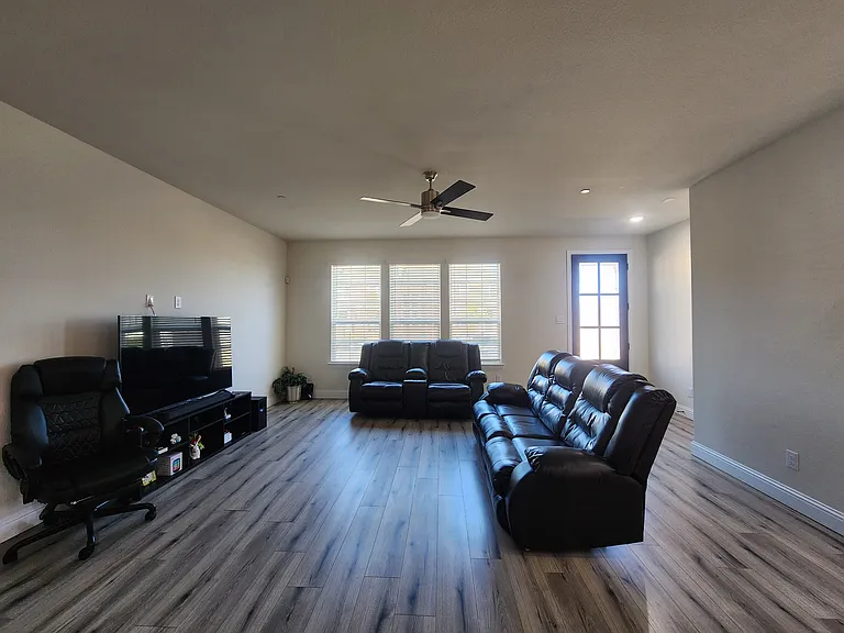 13243 Teton St — Photo 7