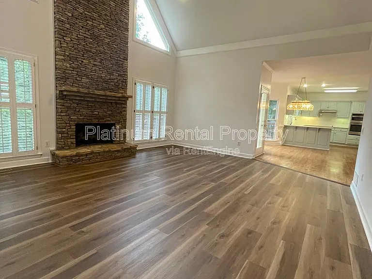 870 Ingleside Dr — Photo 29