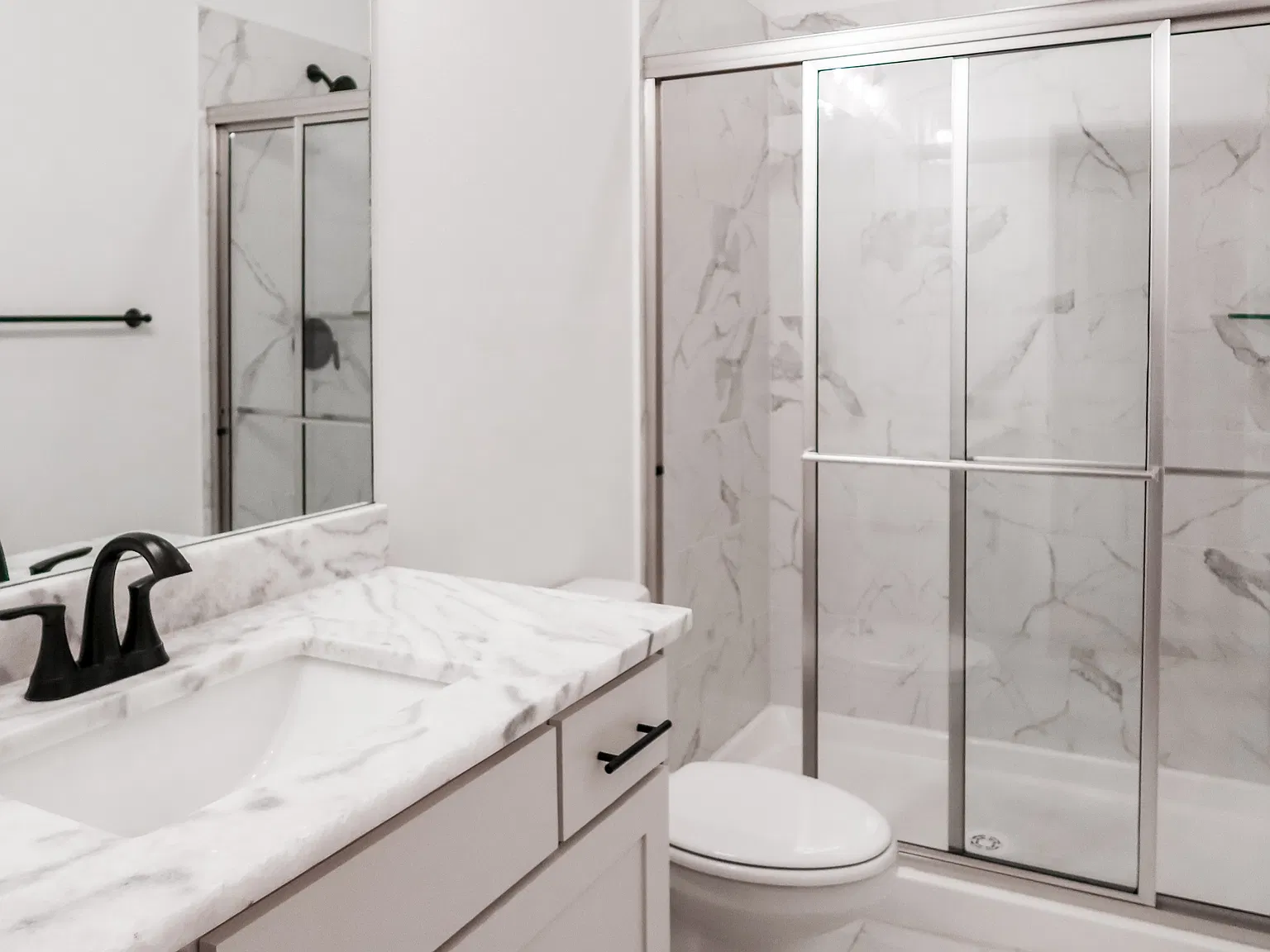 2107 W Parnell Dr. 2 - 1 — Photo 3