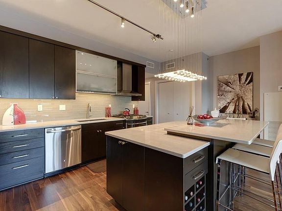 4th image of 1120 2nd St S #512