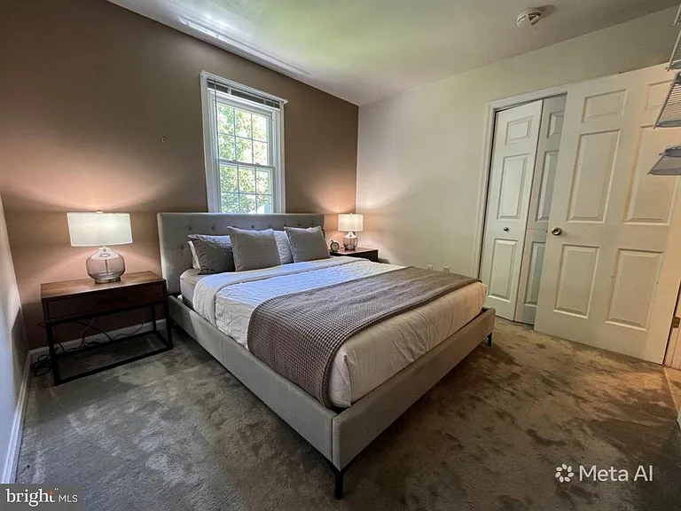 317 W Seminary Ave — Photo 22