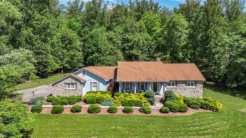 1st image of 1335 Shingle Gap Rd