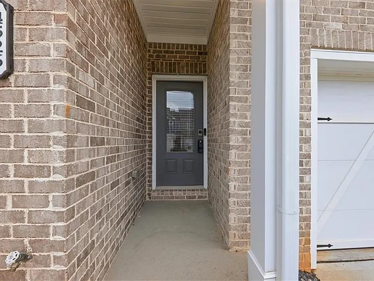 4526 Fillmore Trl SW — Photo 2