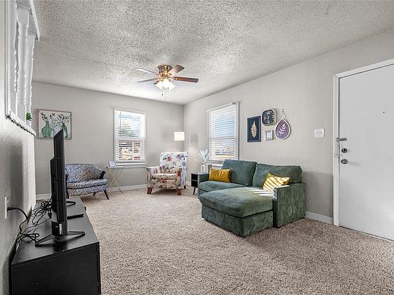 3rd image of 7212 SE 15th St