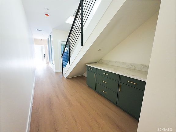 3rd image of 13058 Pinney St