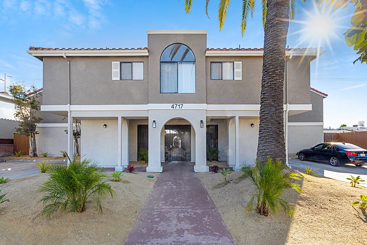 2 bed, 2.5 bath, 1200 sqft, $3,795 — Photo 1