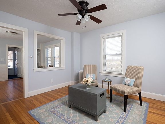 5th image of 14 Atlantic St #D