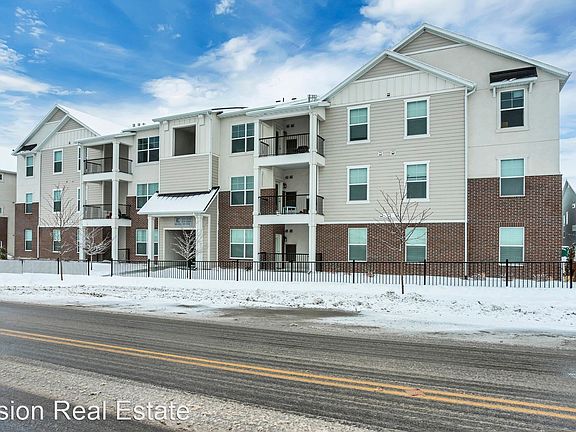 3rd image of 4030 W 1850 N Unit 204