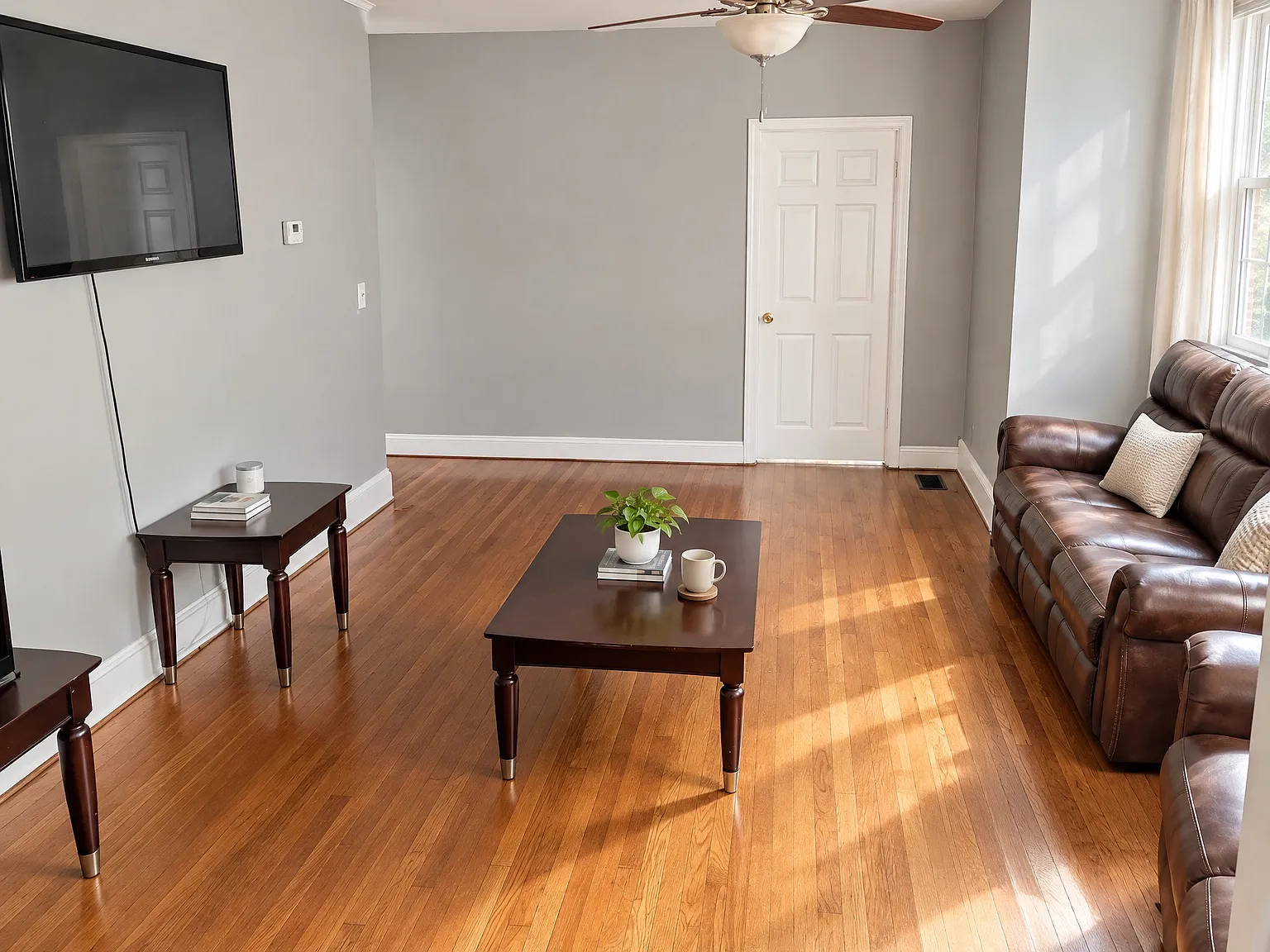 8 bed, 2105 sqft, $4,800 — Photo 4