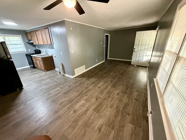 494 Seawright St — Photo 13