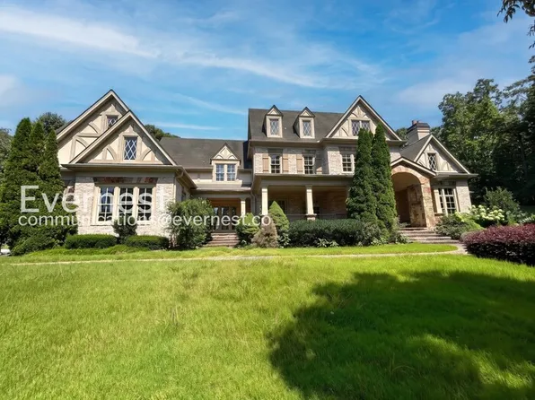 5021 Heatherwood Ct, Roswell, GA 30075