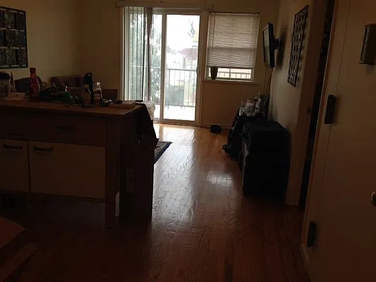 Rented by Alexiou Realty | media 5