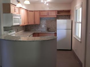425 26th St APT 4, Virginia Beach, VA 23451