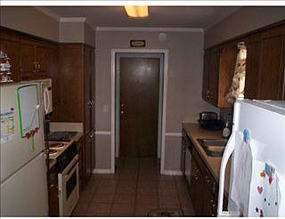 3rd image of 556 Northpark Dr