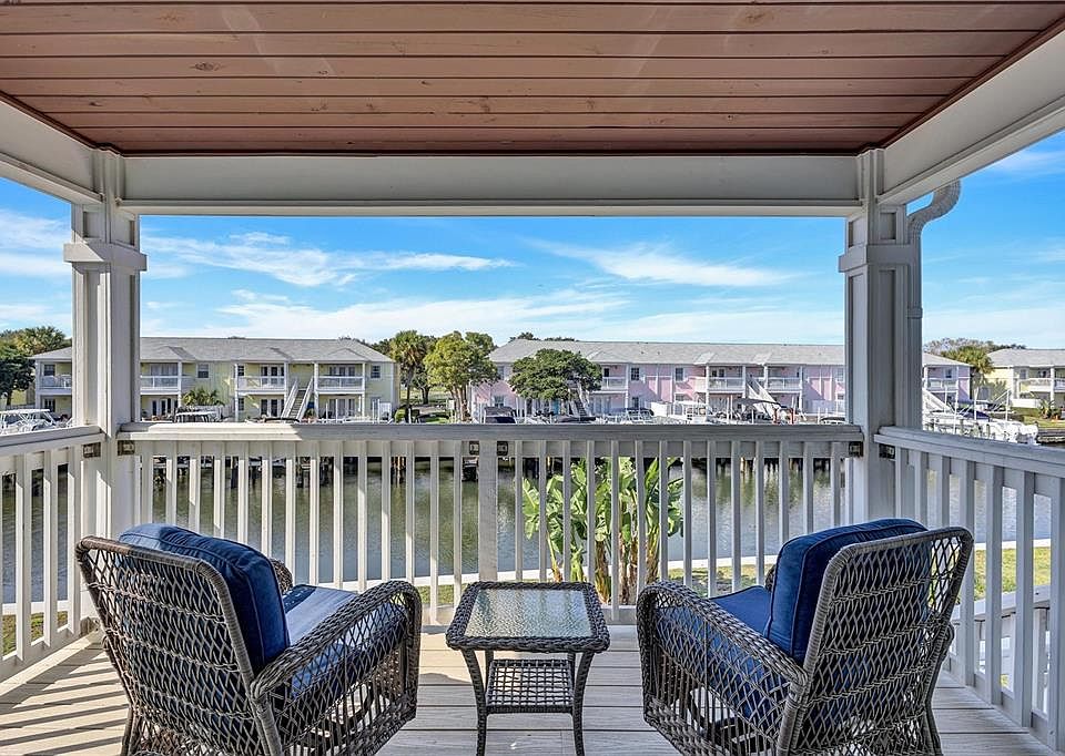 1st image of 4875 COQUINA KEY DRIVE SE #C
