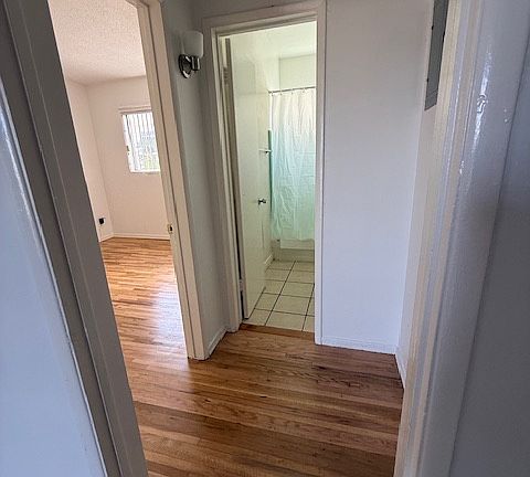 4th image of 51 Thornton Ave APT D