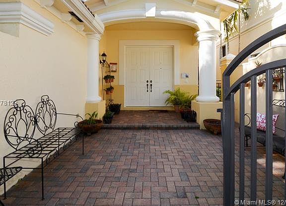 3rd image of 1667 Passion Vine Cir
