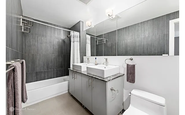 Rented by Douglas Elliman | media 14