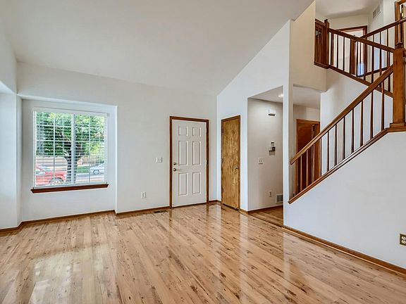 5th image of 9528 High Cliffe St