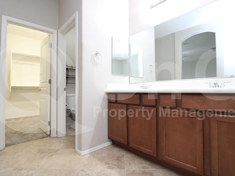 35916 W Catalonia Dr — Photo 18