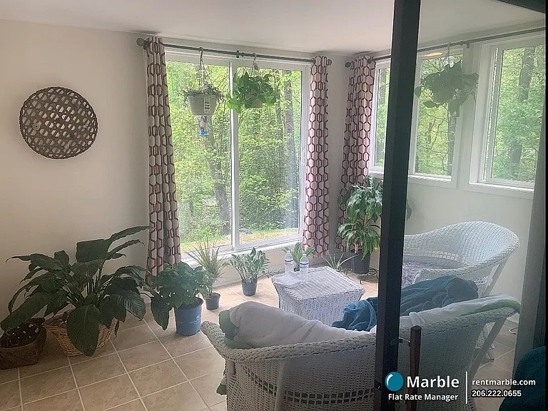 3 Steeplechase Ct #B — Photo 16