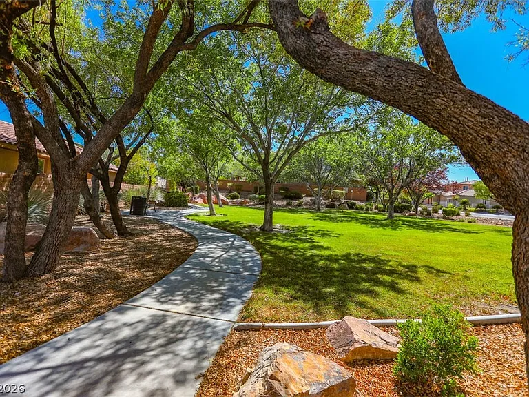 11057 Village Crest Ln — Photo 24