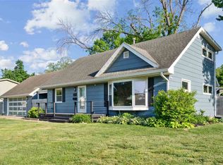 5121 1st Ave SW, Cedar Rapids, IA 52405