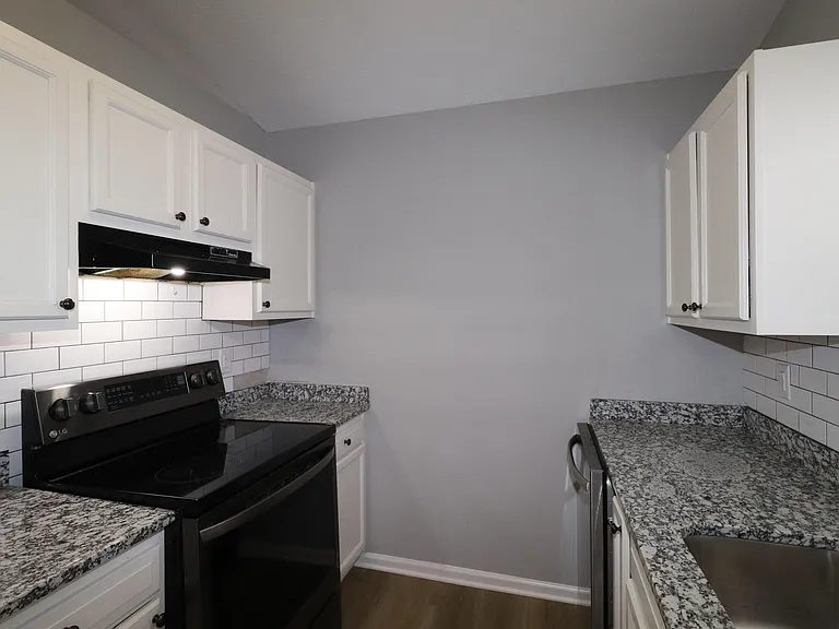 125 Christopher Dr — Photo 12