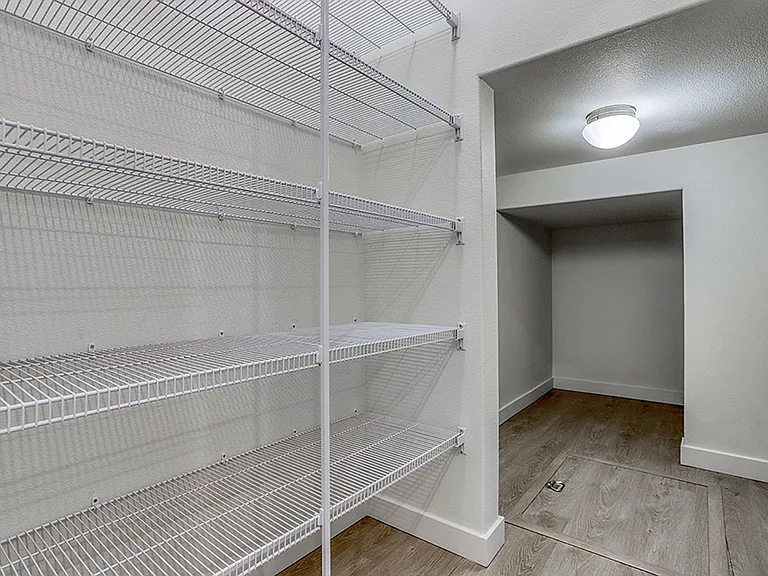 1122 N Auburn Pl — Photo 11