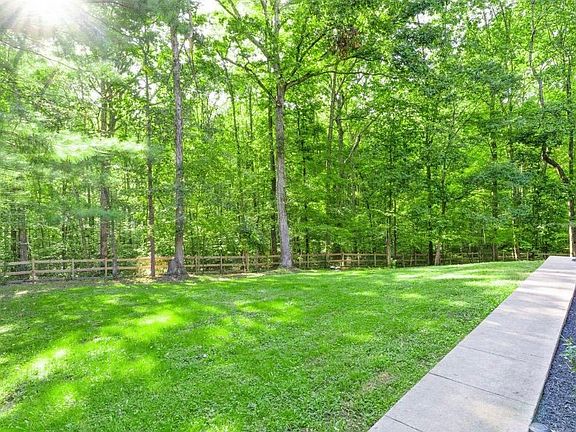 4th image of 8901 Misty Hollow Ln