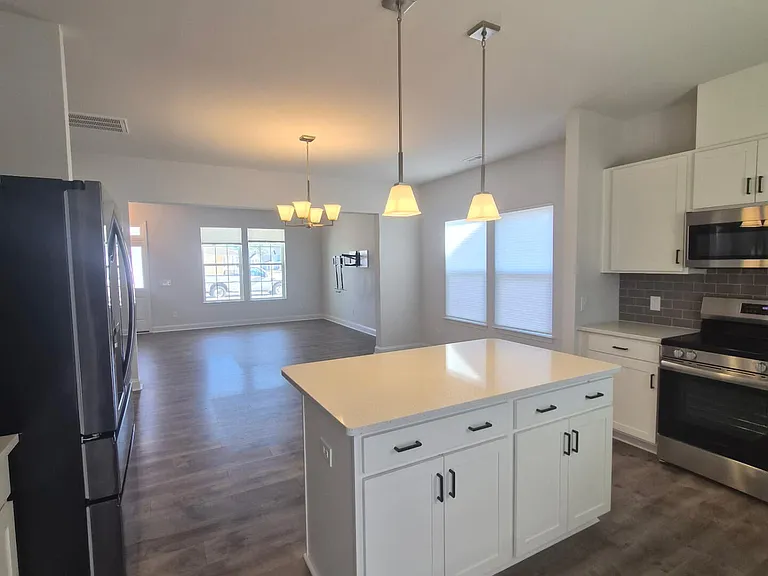 301 Harvest Dr — Photo 9