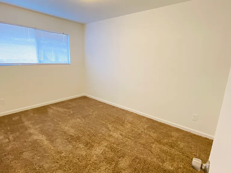 421 Sycamore Ave #B — Photo 4