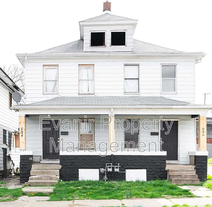 2 bed, 1.0 bath, $750 — Photo 1
