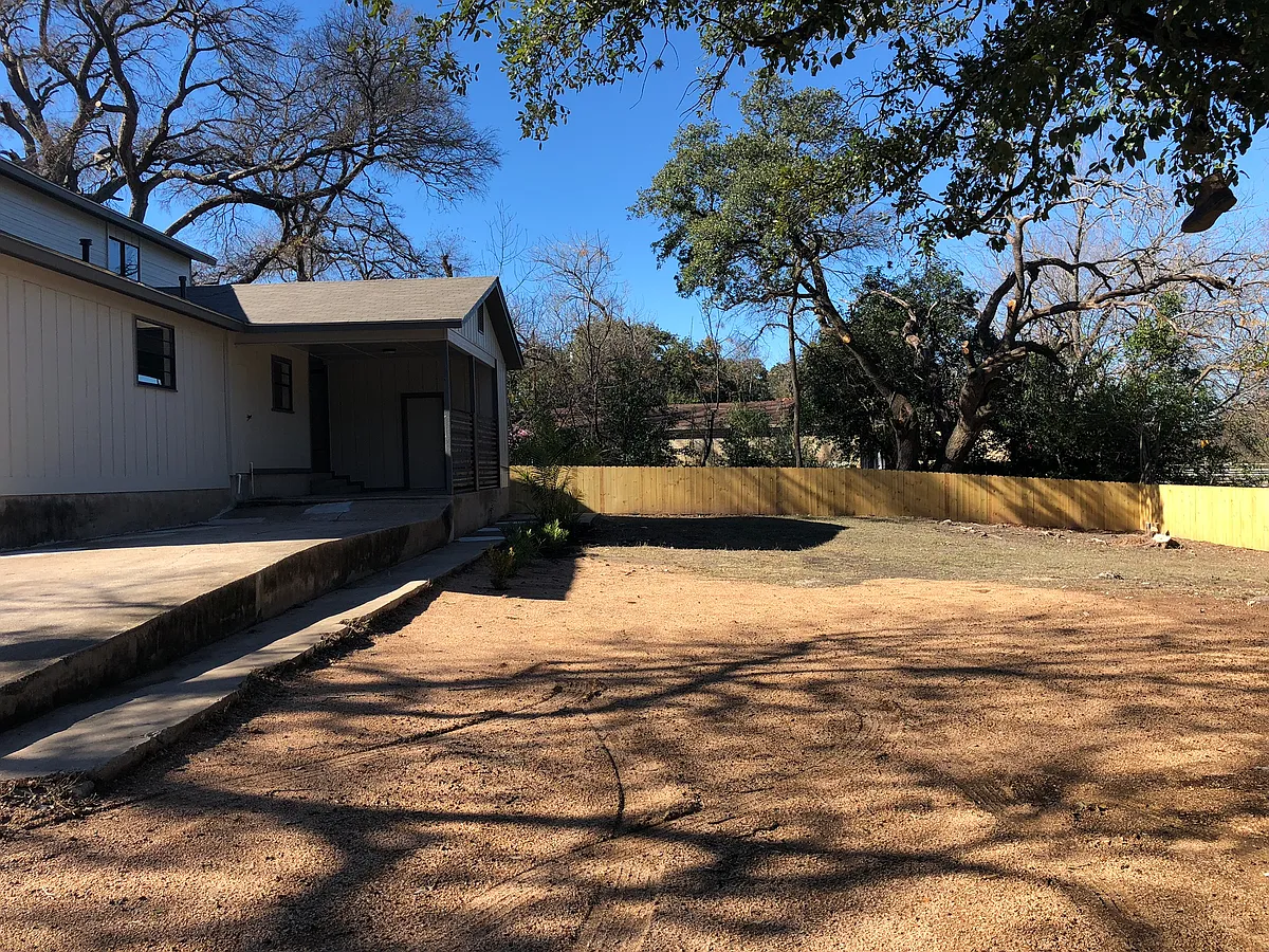 Building Photo - 8802 Little Walnut Dr #A-B