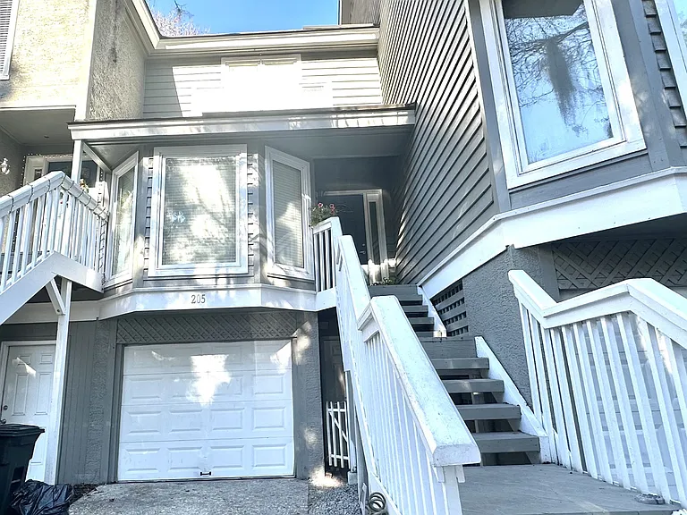 10 Yacht Cove Dr — Photo 17