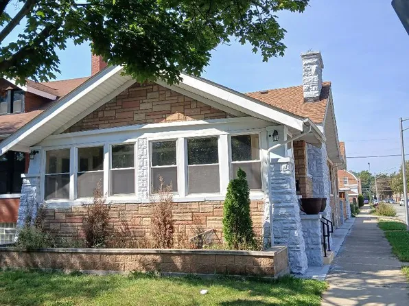6932 S Calumet Ave, Chicago, IL 60637