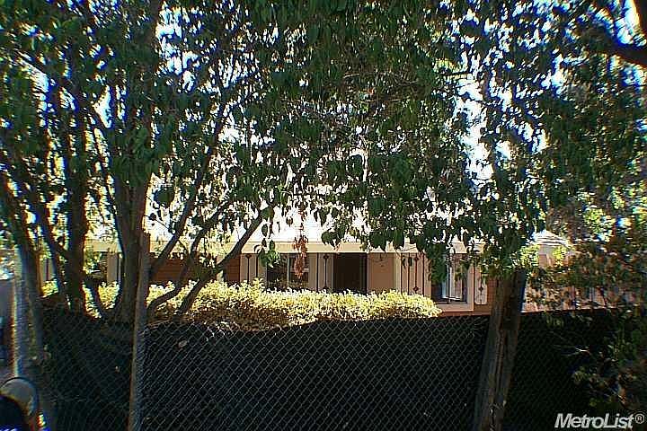 1st image of 2852 N Belle Ave