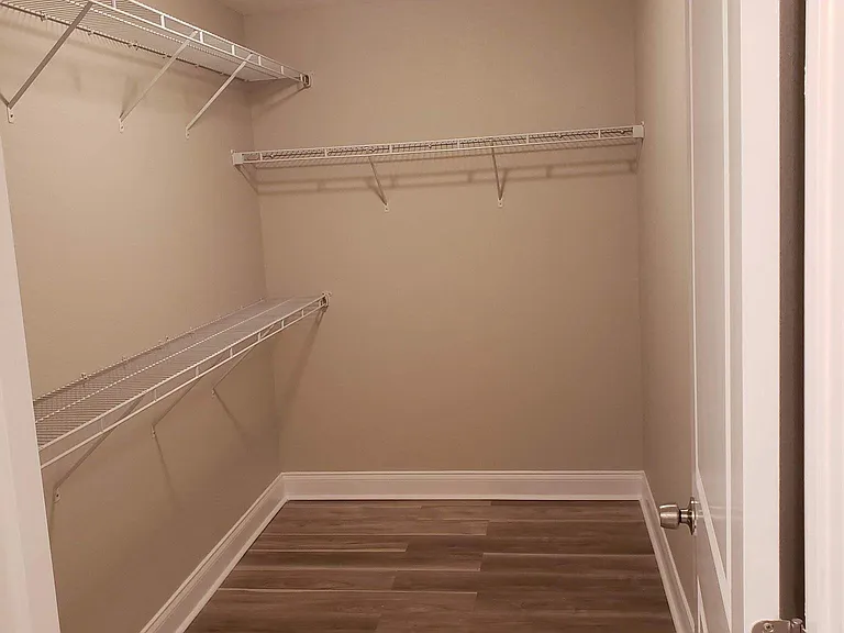 2139 Sutton Ridge Ave — Photo 8