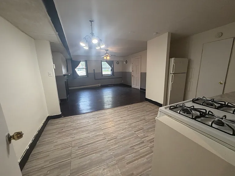 94 Philip St #1 — Photo 5