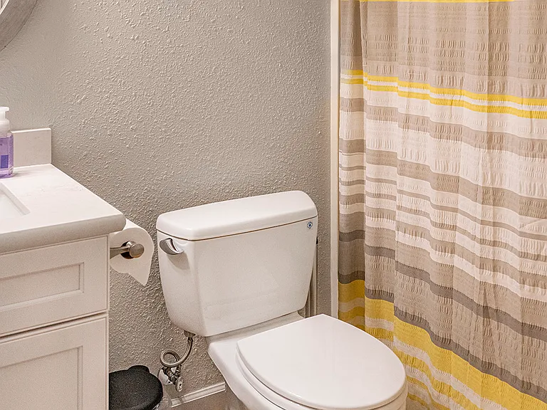 1300 Regency Way #28 — Photo 7