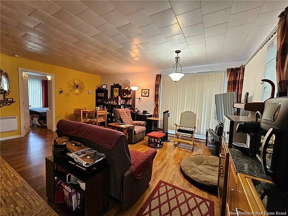 4th image of 21 Boschert Rd