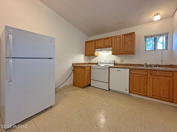 tucson-arizona-87925276 picture