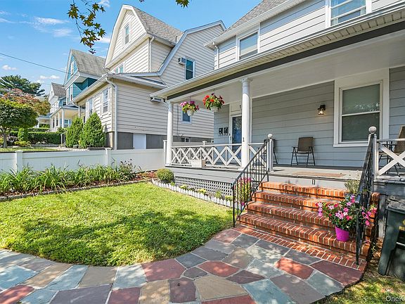 3rd image of 1 Bayview Avenue