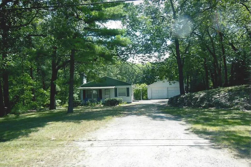 7353 Port Austin Rd photo 1