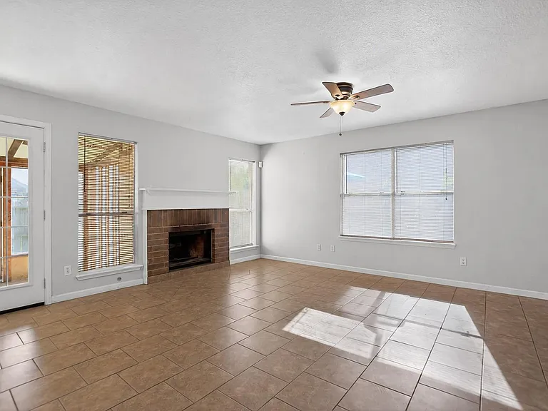 20615 Valley Wells Dr — Photo 11