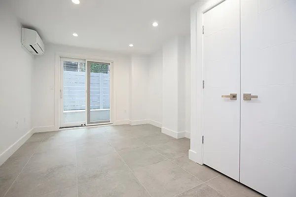 Rented by Oxford Property Group | media 4