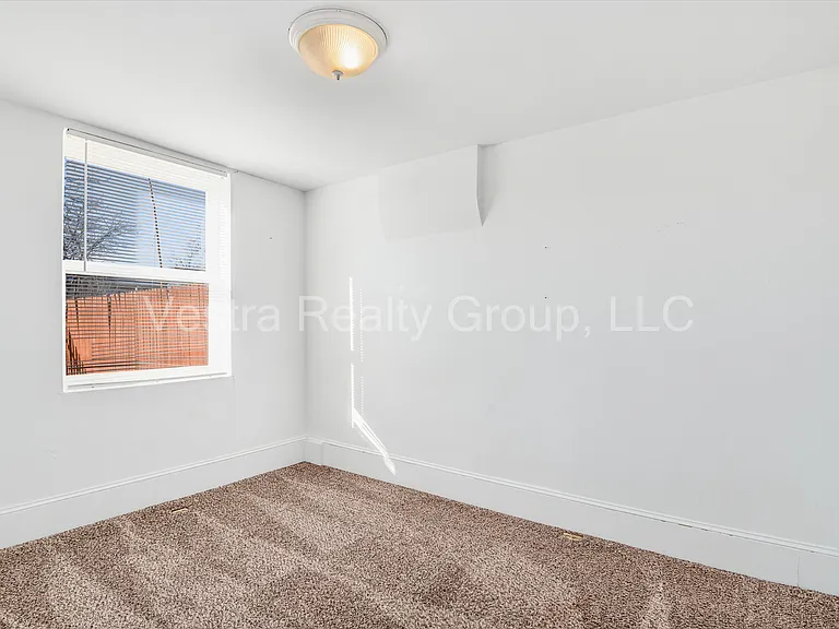 1622 W 38th Ave #1 — Photo 15