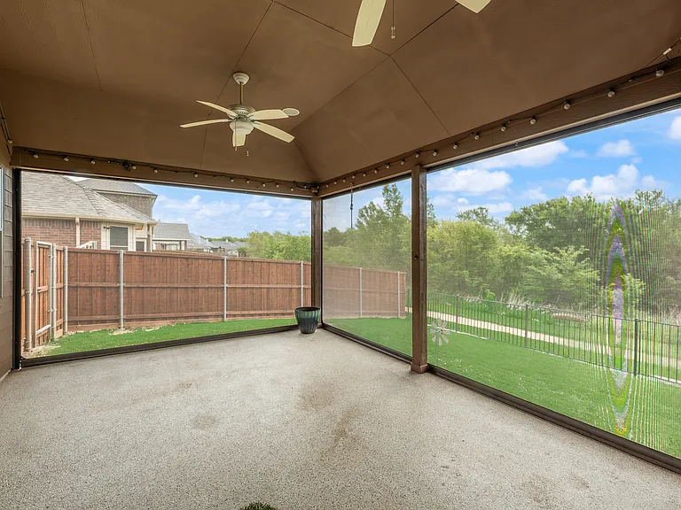 2112 Benjamin Creek Dr — Photo 43