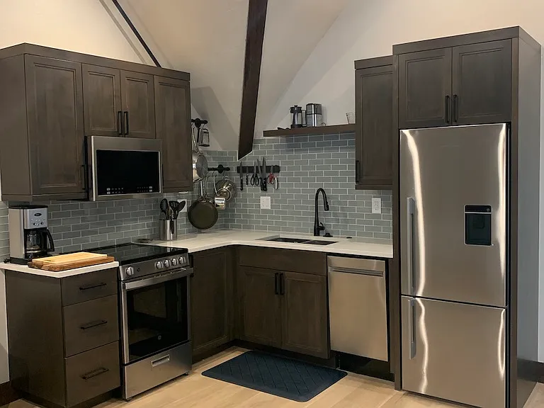 105 Jefferson Ave — Photo 5