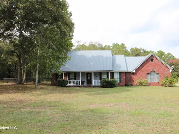 7801 Section Rd, Lucedale, MS 39452